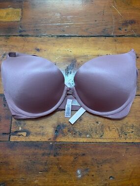 Victoria's Secret Very Sexy push up bra size 32 DD in mauve